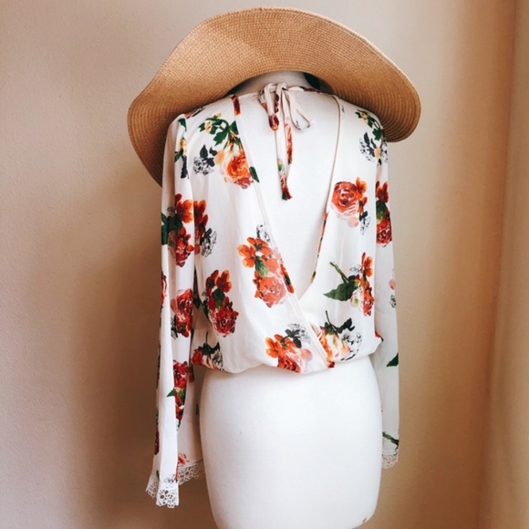 Floral Cropped Top with Bell Lace Sleeve - Picture 7 of 8